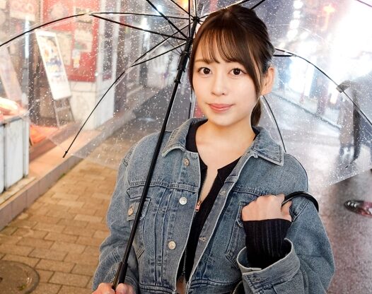 タイトルは「そのおっぱい凶暴につき。衝撃的！圧倒的！溢れ出るGカップ！顔良し！おっぱい良し！お尻良し！安定の三点確認！良し！全てを持つ横浜の最強白ギャルとガチのS○Xバトル！世紀の大決戦を見逃すな！ マジ軟派、初撮。 2206（200GANA-3255）」。女優名は滝川すみれ。