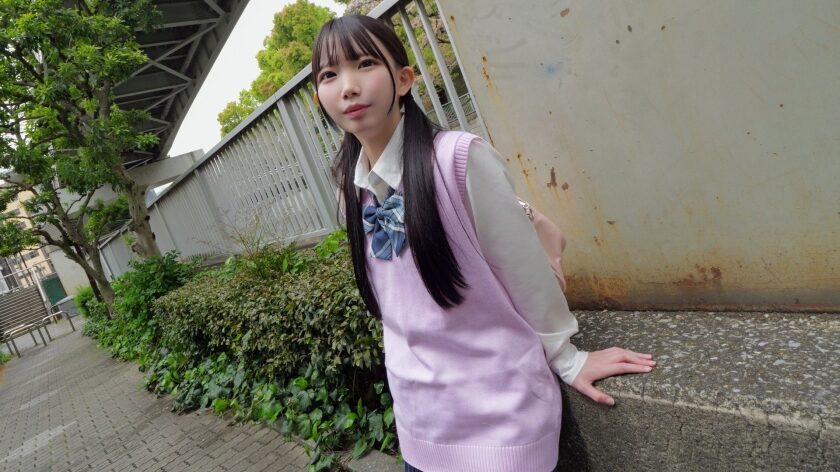 タイトルは「身長146cmの超ミニ美少女降臨☆清楚なパソコン部員の性欲解放快楽SEX（546EROFV-330）」。女優名は南日菜乃。