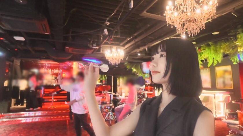 タイトルは「黒髪ショートヘアーを酒場でナンパ！！首筋をなぞられるたびに、オ●ンコキュッキュ！！ドМな彼女はおチ●ポだ～いすき！！最後はお口発射でごっくん！！ マジ軟派、初撮。2212(200gana-3274)」。女優名は新川みゆり。