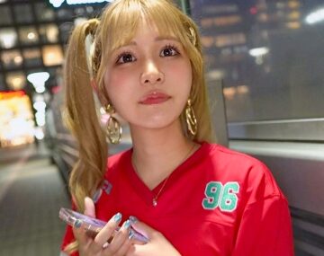 タイトルは「じゃあ一番にしてくれる？」：肉オナホから恋人になりた過ぎる性豪チョロ甘ぎゃる。【Rika(22)】（MFCG-006）。女優名は佐野りか。