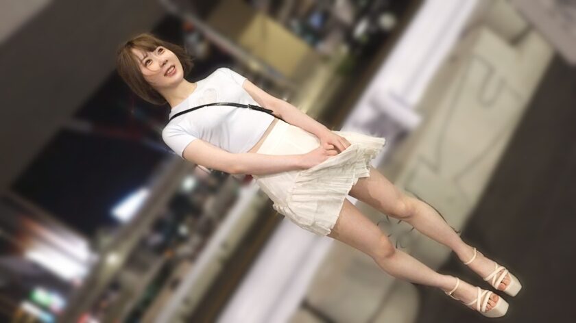 タイトルは「変態注意報！！アニメ声のちっちゃくて元気いっぱいな女の子がエッチな質問に答えてくれてその勢いでハメまくる！ マジ軟派、初撮。2241（200GANA-3308）」。