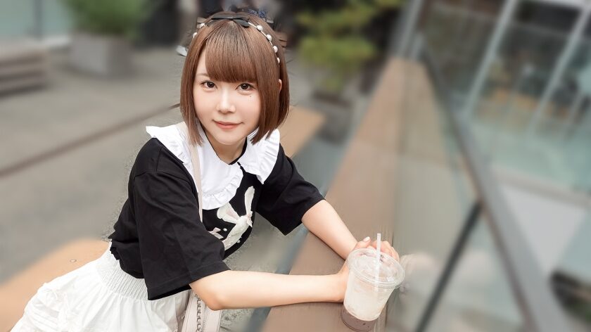 タイトルは「原宿ふんわり系女子が欲求不満に耐えきれず応募してきた！透き通るような白い肌と汗ばむ体に興奮が収まらない！普段はふんわりした雰囲気がエッチが始まると貪欲に快感を求める！ふんわりタイムを見逃すな！ 【初撮り】ネットでAV応募→AV体験撮影2473」。